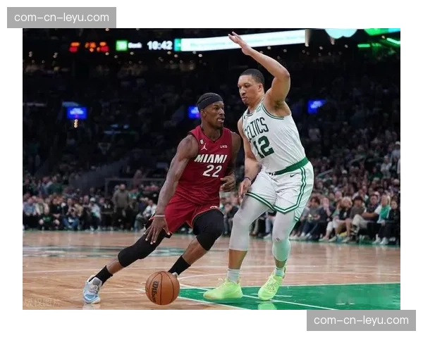 凯尔特人怀特攻防枢纽作用 马祖拉临场战术依赖其表现